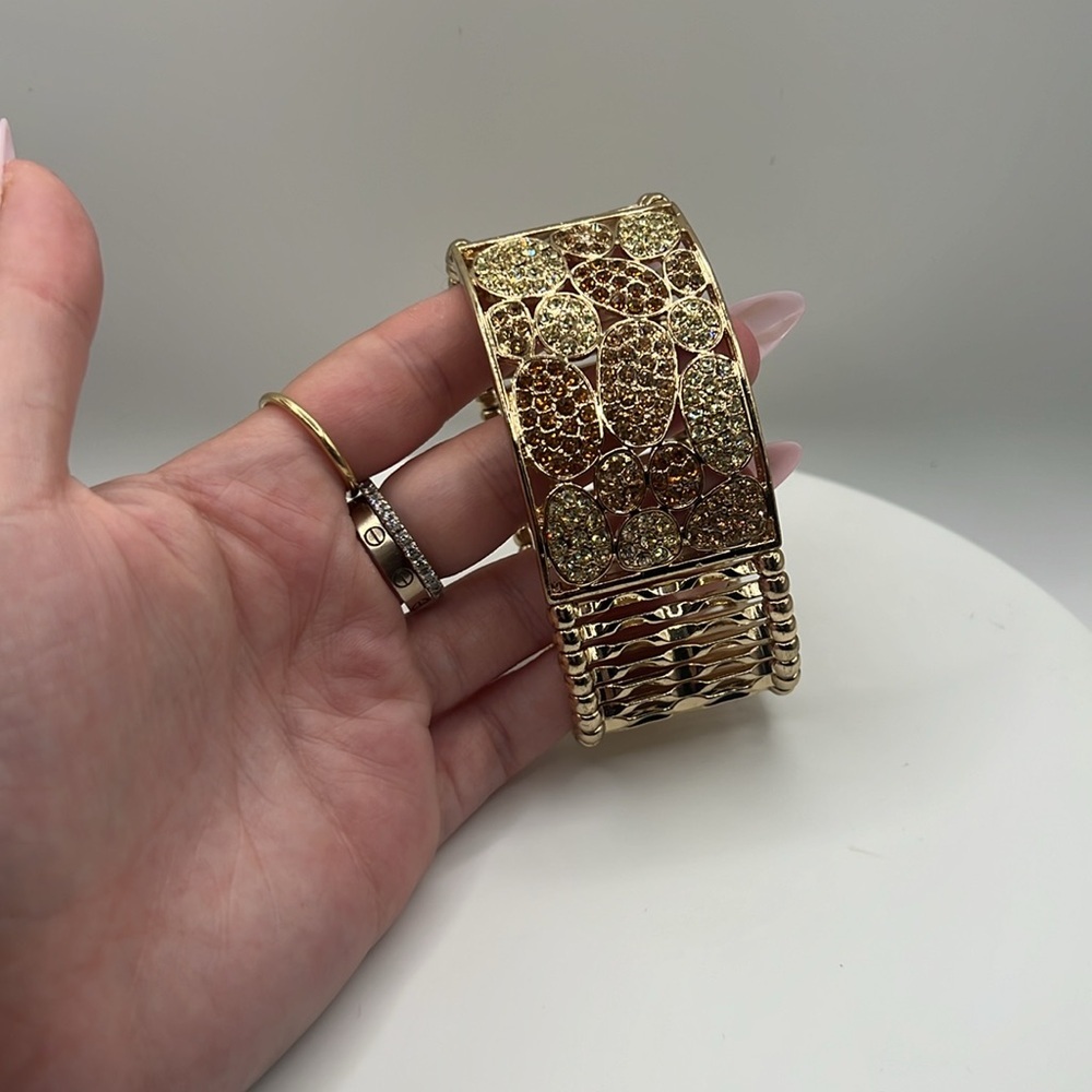 1333.‎ Cara New York Elegant Gold and Brown Stretch Bracelet